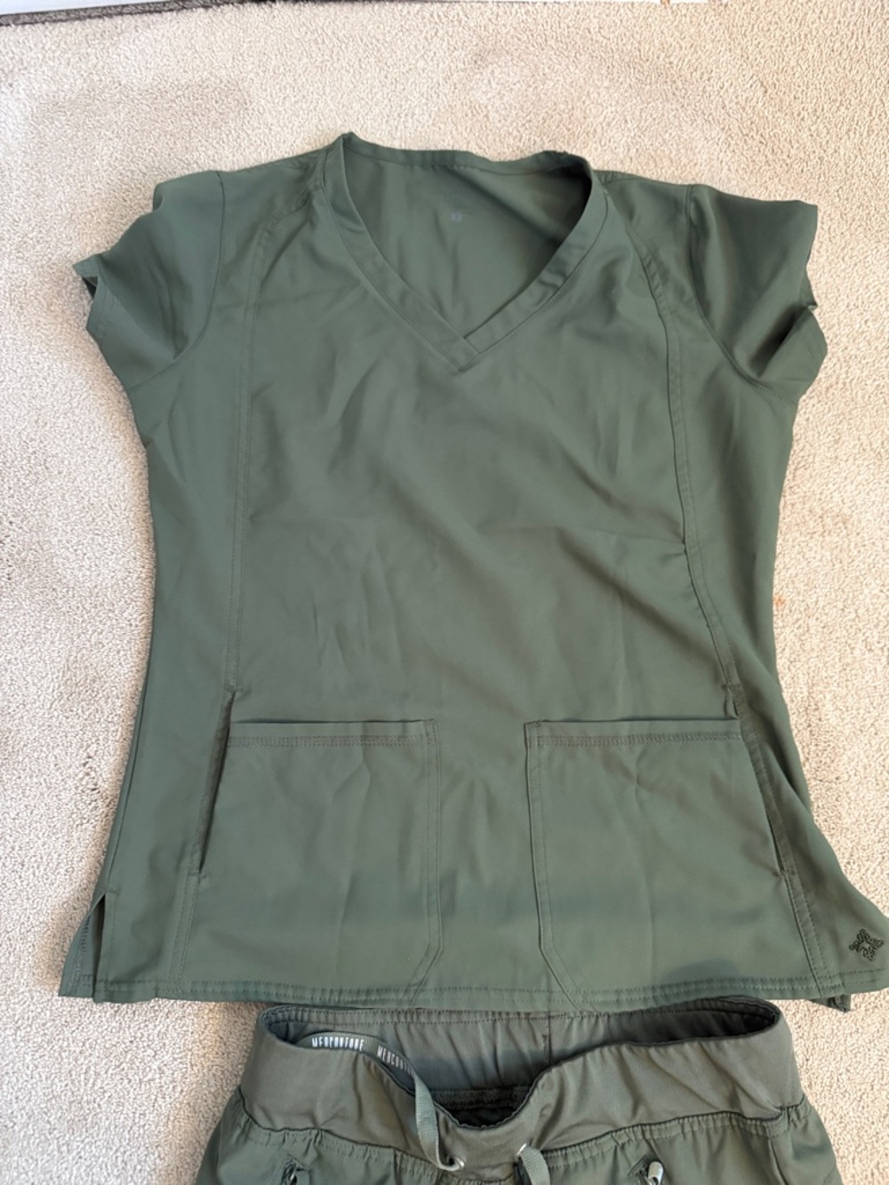 Med Couture Olive Green Cargo Jogger Scrub Pants - Picture 4 of 9